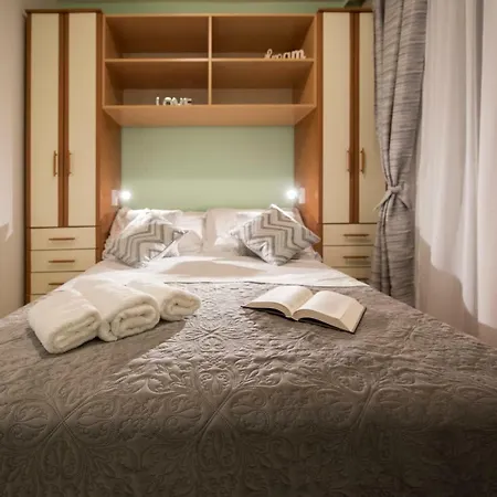 Pax Apartment