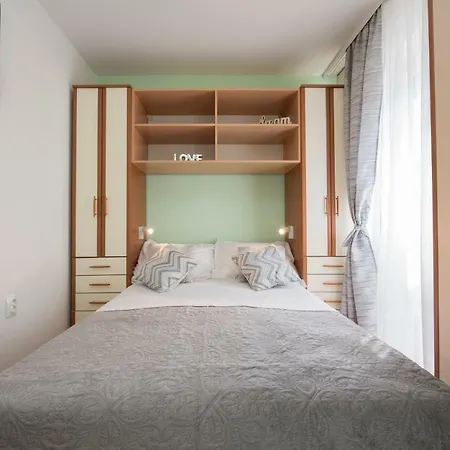 Pax Apartment